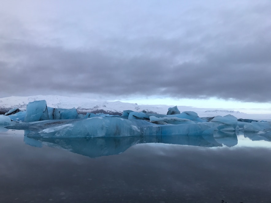 3days trips to jokulsarlon ice cave, with golden Circle,Glacier Hiking