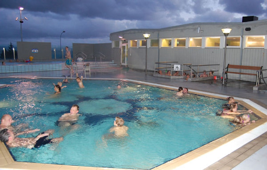 人気のセルチャルナルネスロイグの屋外温水プール