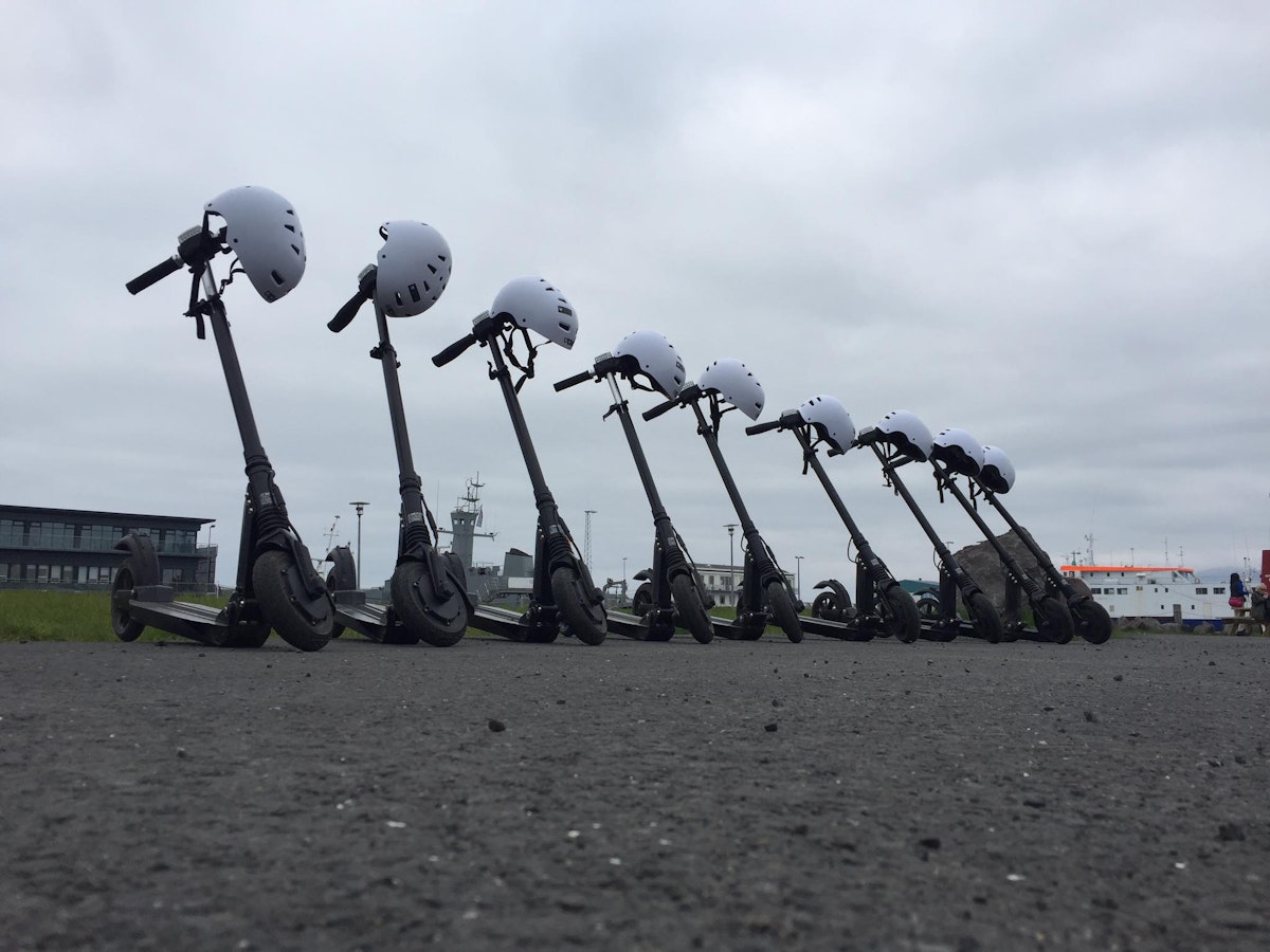 Reykjavik Electric Sightseeing Tour | Guide to