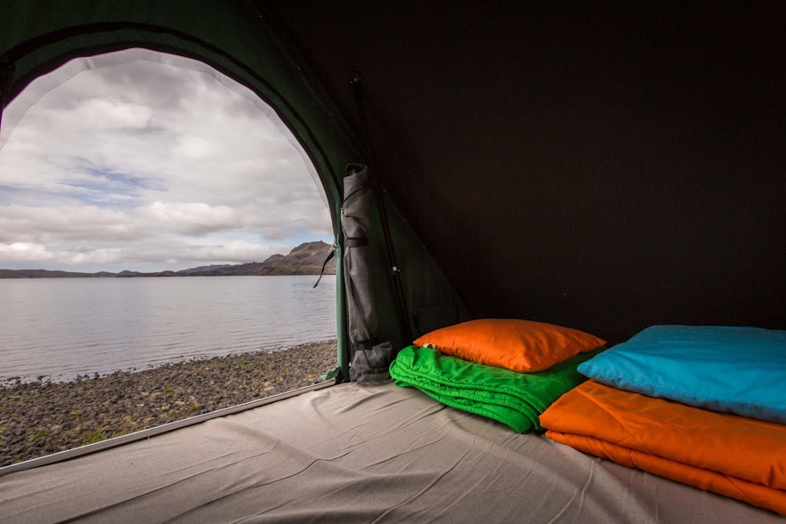 아침에 일어나 아이슬란드 자연의 풍경이 눈에 들어온다면?