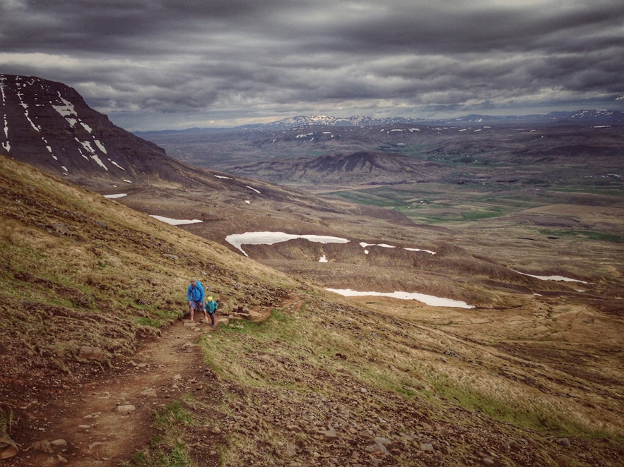 埃斯亚山是冰岛首都雷克雅未克最热门的徒步目的地
