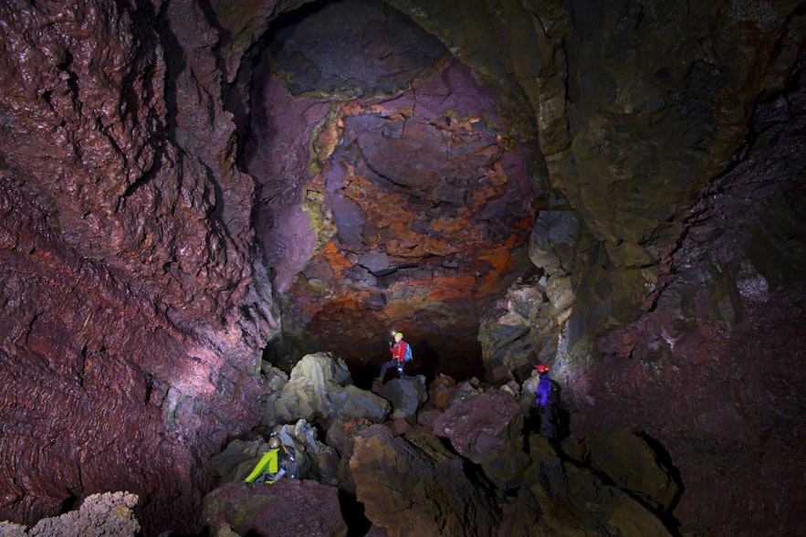 비드겔미르 용암 동굴의 모습