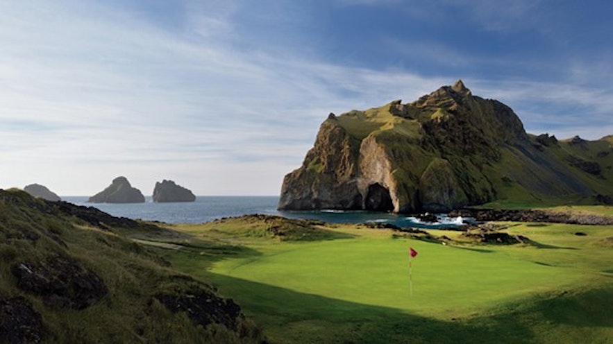 アイスランドのウェストマン諸島にあるゴルフ場