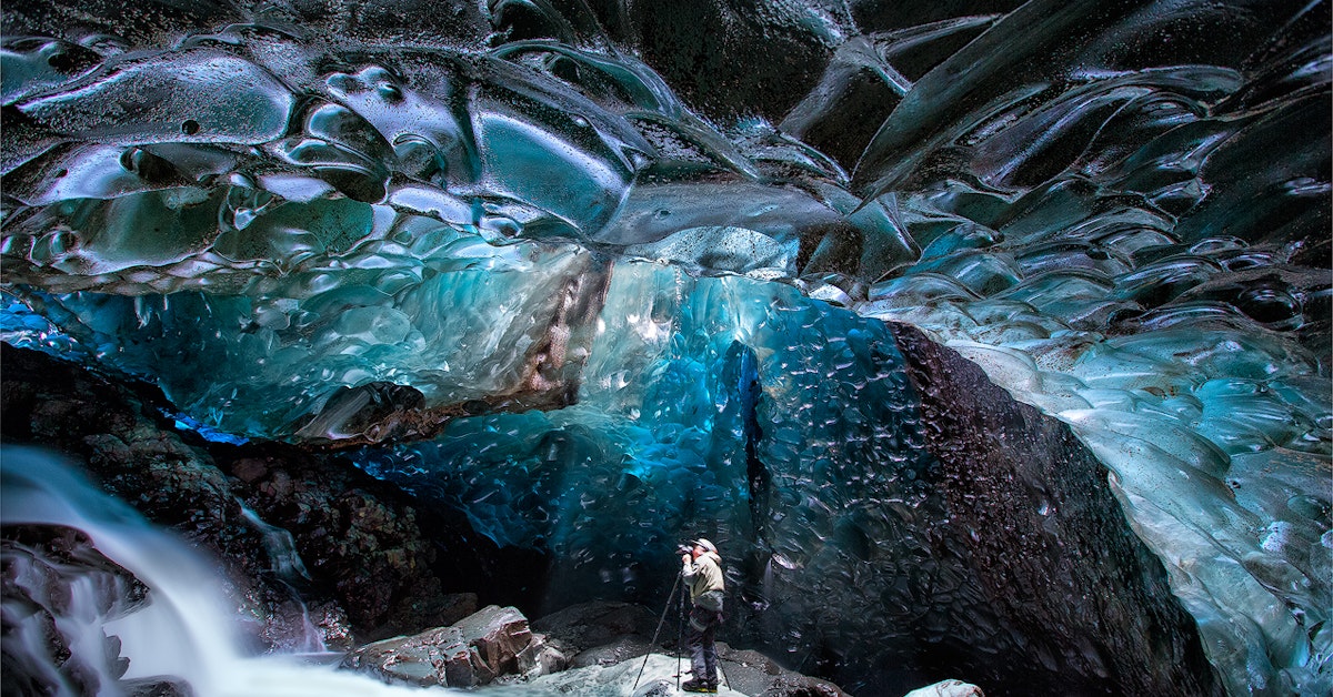 lava cave tours in iceland