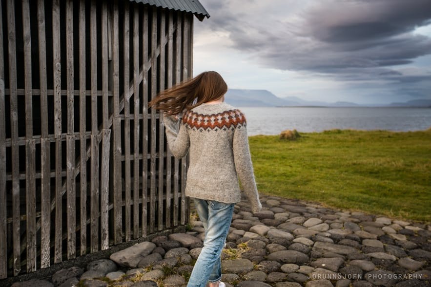 เสื้อสเวตเตอร์ขนแกะของไอซ์แลนด์น่าจะเป็นของฝากที่เป็นเอกลักษณ์ที่สุดของไอซ์แลนด์ ภาพถ่ายโดย Jorunn Sjofn Gudlaugsdottir