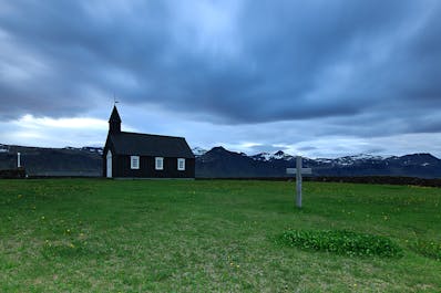 ブージルにある昔ながらのアイスランドの教会。スナイフェルスネス半島にて