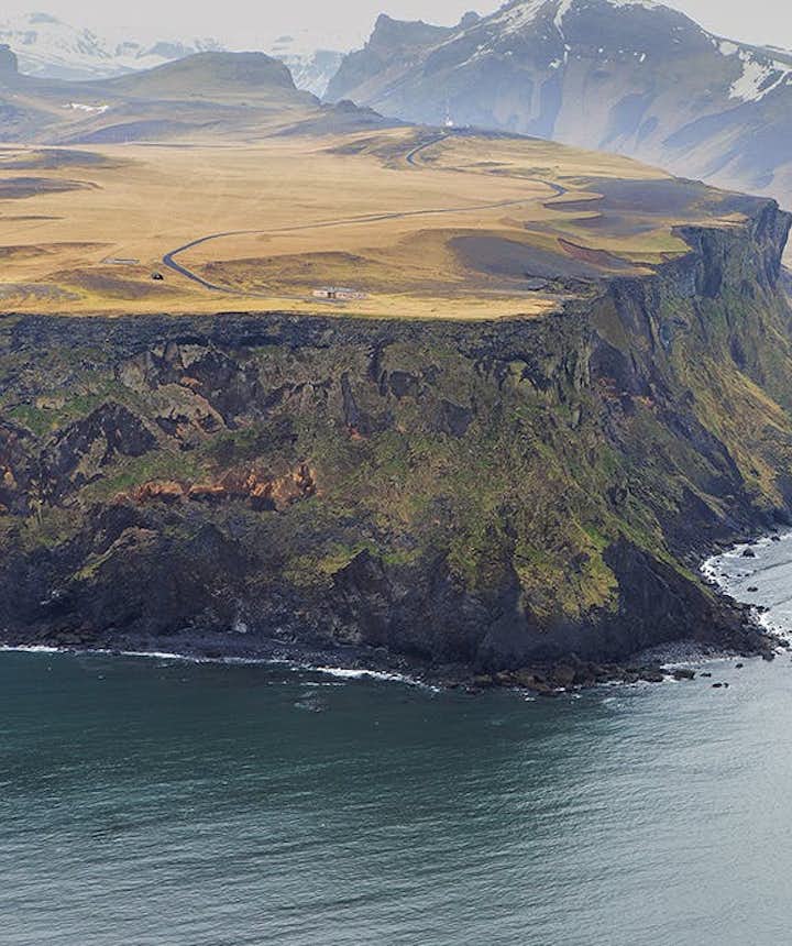 冰島Reynisdrangar岩