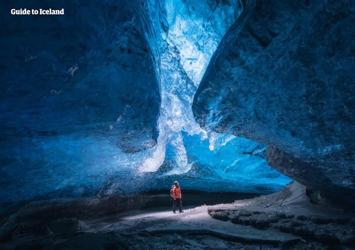 La guida completa alle grotte di ghiaccio in Islanda