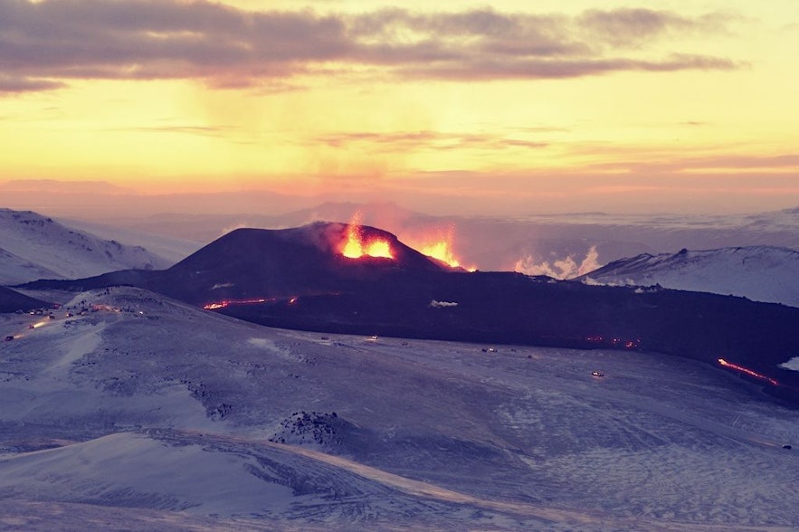 Volcanic Eruption at Eyjafjallajökull. Photo by Ulrich Latzenhofer via CC Commons