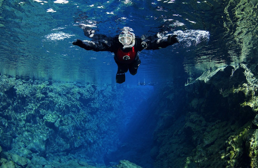 Den utrolige verden under vandet i Silfra