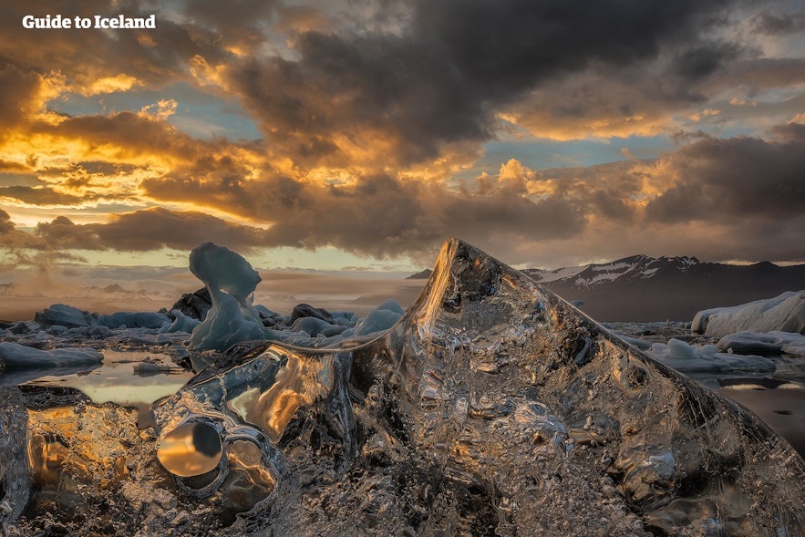 Isen i Jökulsárlón