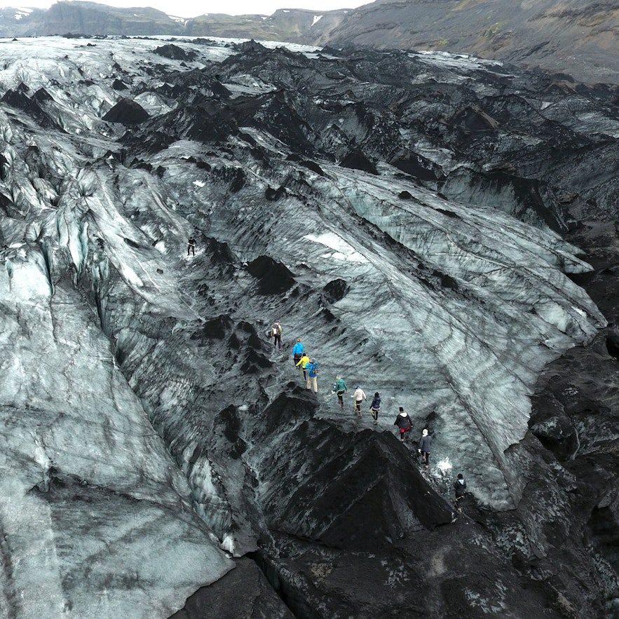 Les paysages dramatiques du glacier Solheimajokull