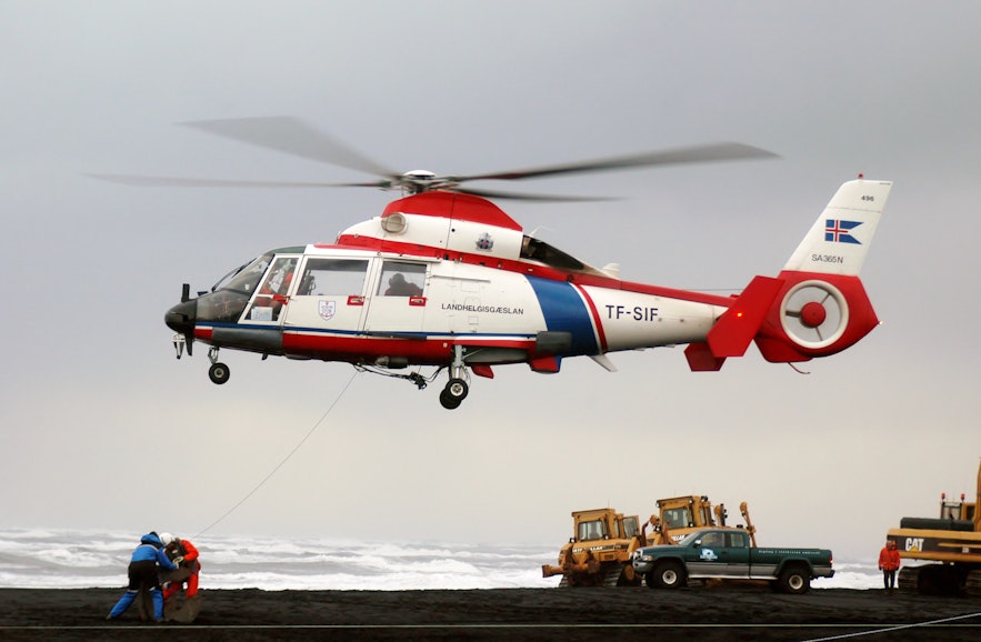 アイスランドのレスキュー隊のヘリコプター