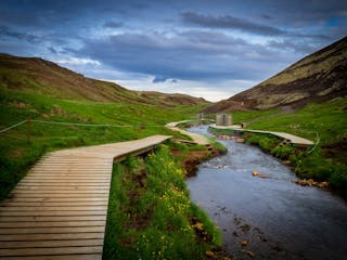 Reykjadalur shutterstock.jpg