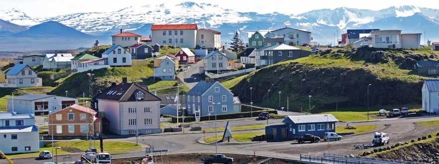 La ville de Stykkishólmur sur la péninsule de Snaefellsnes dans l'Ouest de l'Islande