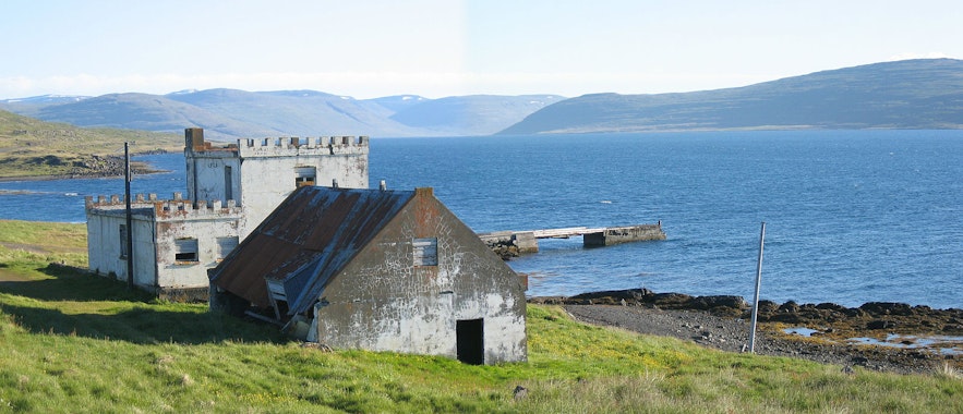 Ísafjarðardjúp to największy fiord na terenie Fiordów Zachodnich i Kaldalón łączy go z Drangajökull.