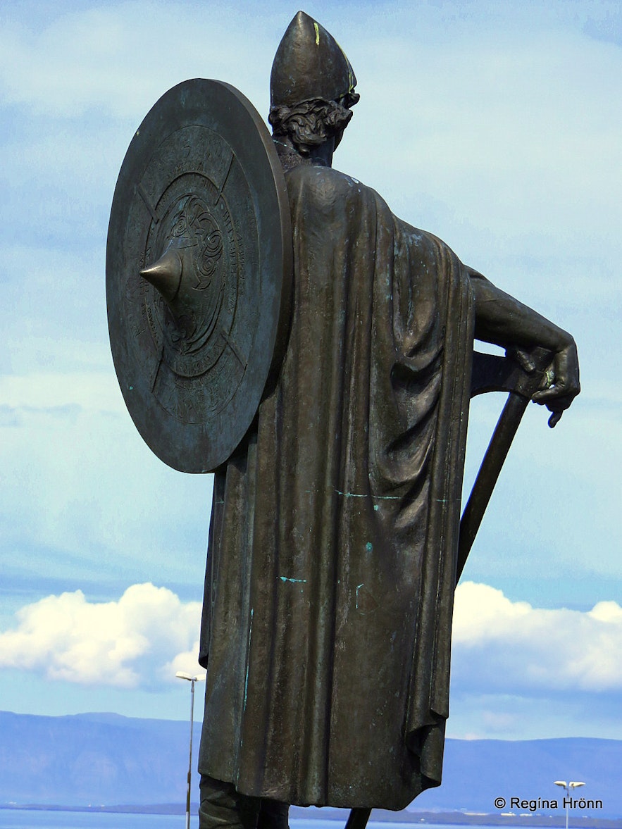 The statue of Þorfinnur karlsefni in Reykjavík