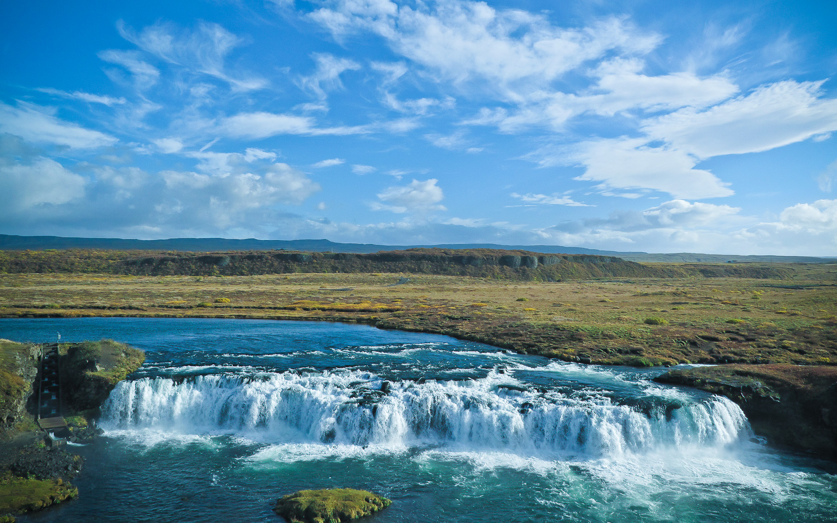 马鬃瀑布是冰岛黄金圈景区的小众景点之一
