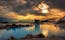 在冰岛夏季午夜阳光下的北部米湖温泉