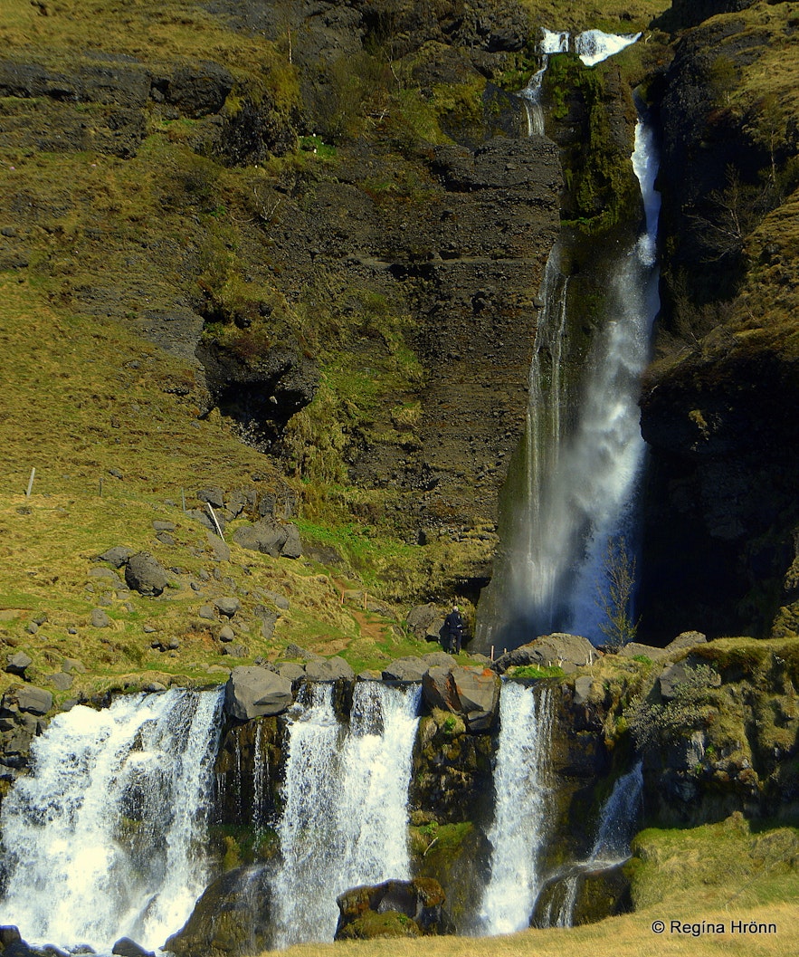 The beautiful Fljótshlíð in South-Iceland - Gluggafoss and Gunnar at Hlíðarendi
