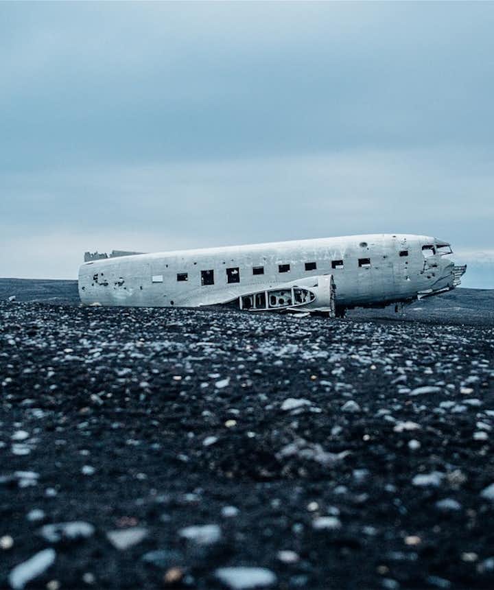 冰島黑沙灘飛機殘骸