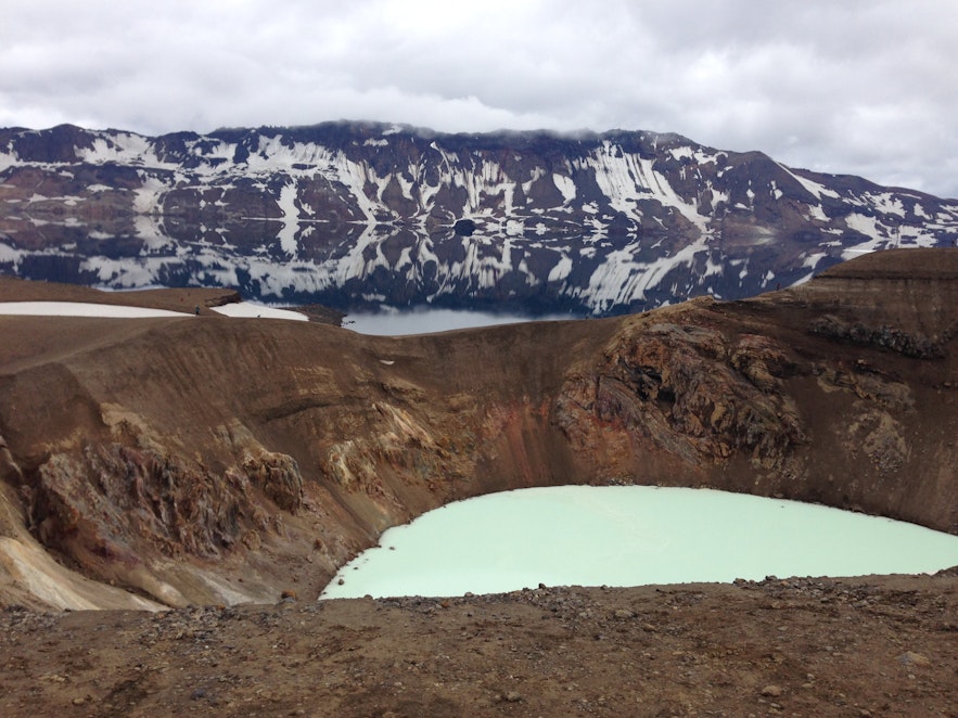 Askja et le cratère Víti dans les Hautes Terres d'Islande