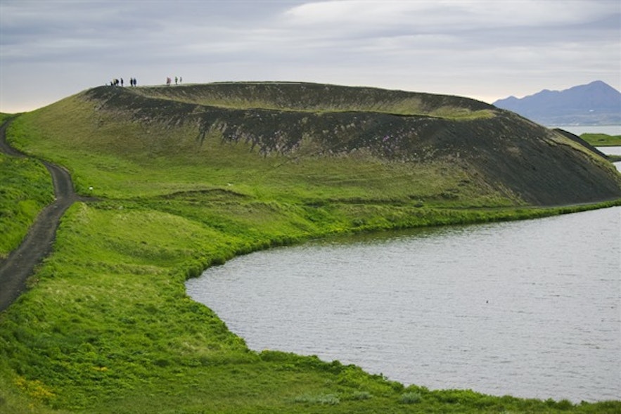 아이슬란드 북부 미바튼 호수 인근 스쿠튀스타다기가르 유사분화구