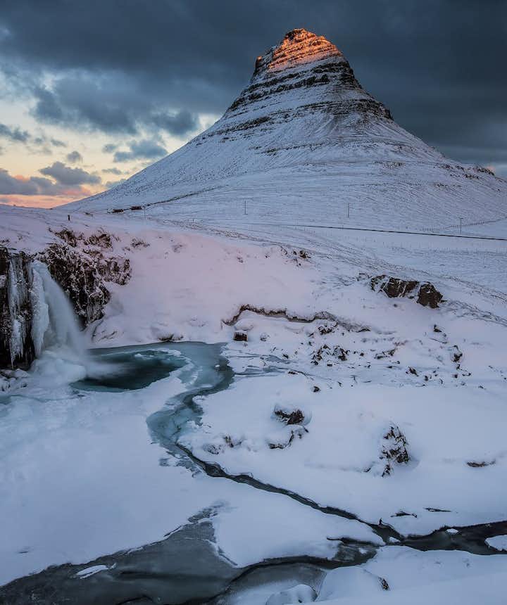 冰島冬季斯奈山半島教堂山