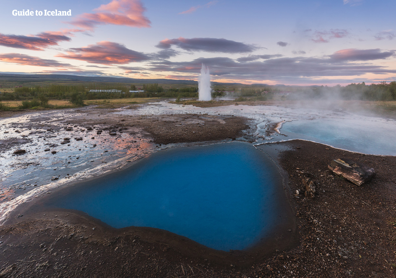 In the Geysir geothermal area you will see Strokkur erupting in magnificent waterworks displays every five to ten minutes.