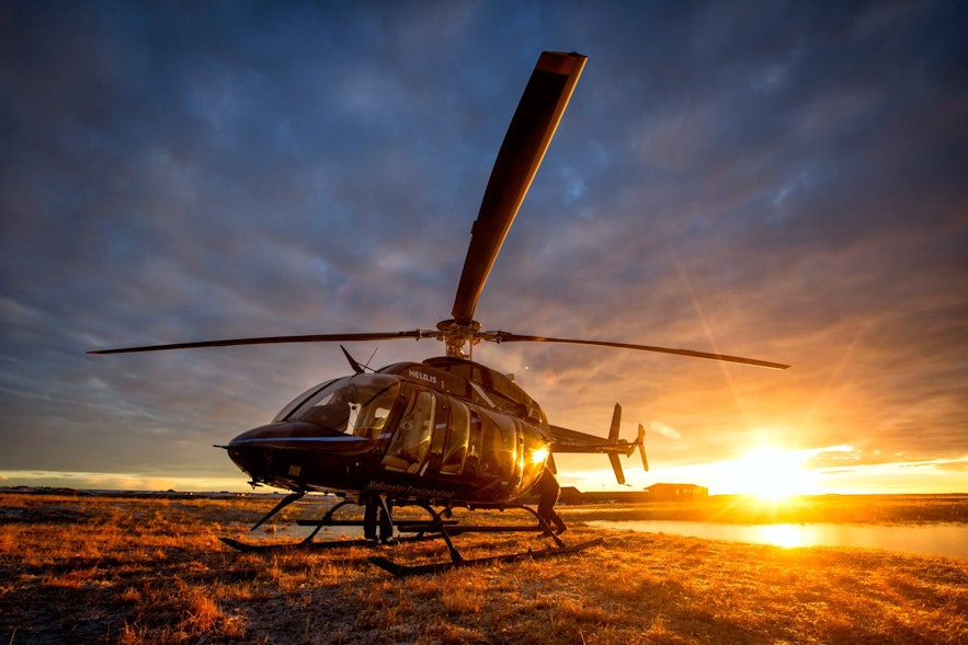 What are the most popular sightseeing spots for helicopter rides in Iceland?
