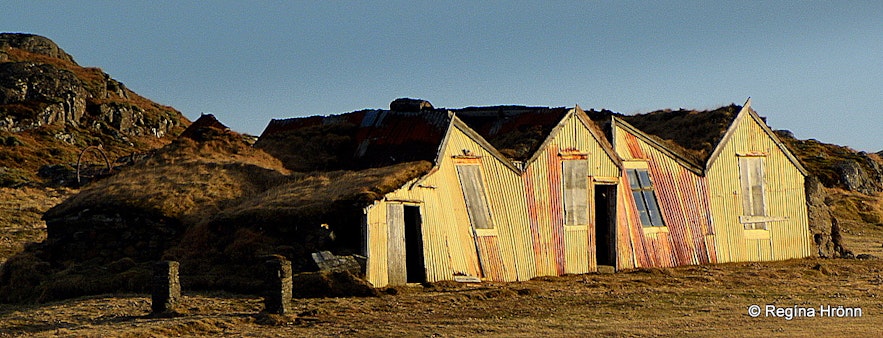 A dilapidated turf house in West-Iceland