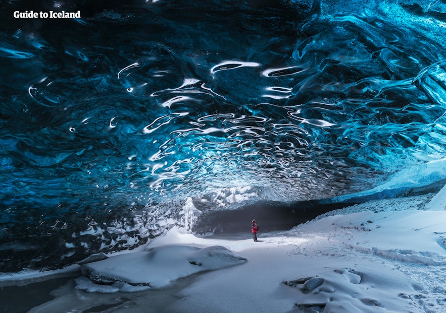 冰島藍冰洞無人狀態