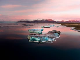 2-dages eventyr på sydkysten | Gletsjerlagunen Jokulsarlon med gletsjervandring og vinter isgrotte