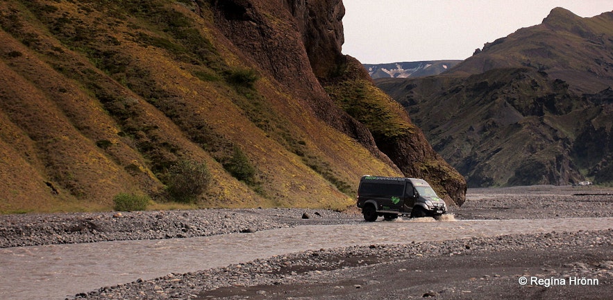 ÃžÃ³rsmÃ¶rk valley in south Iceland - crossing Krossá river