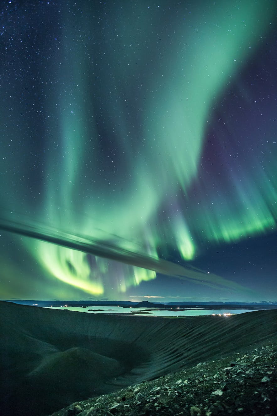 冰島北部Hverfjall山北極光