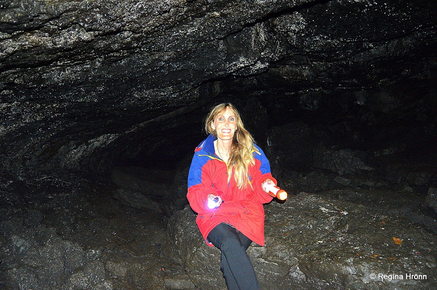 Regína inside Draugahellir - the Ghost Cave