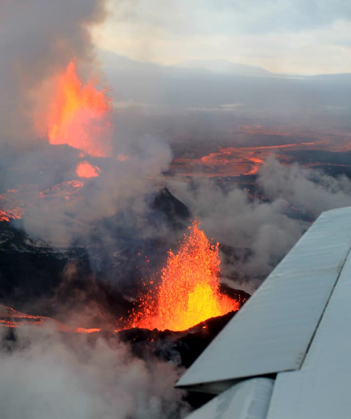 2014년 항공기에서 촬영한 바우르다르분가 화산