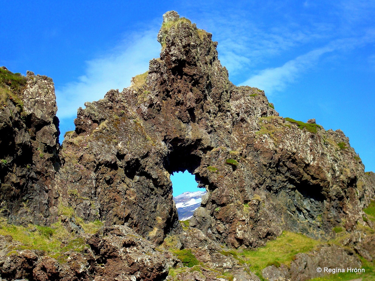 Djúpalónssandur And Dritvík The Black Lava Pearl Beach On Snæfellsnes