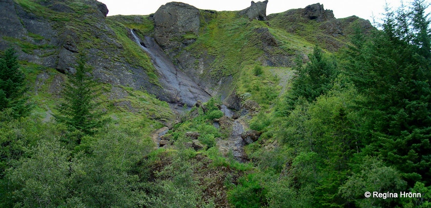 Systrafoss waterfall in Kirkjubæjarklaustur in draught
