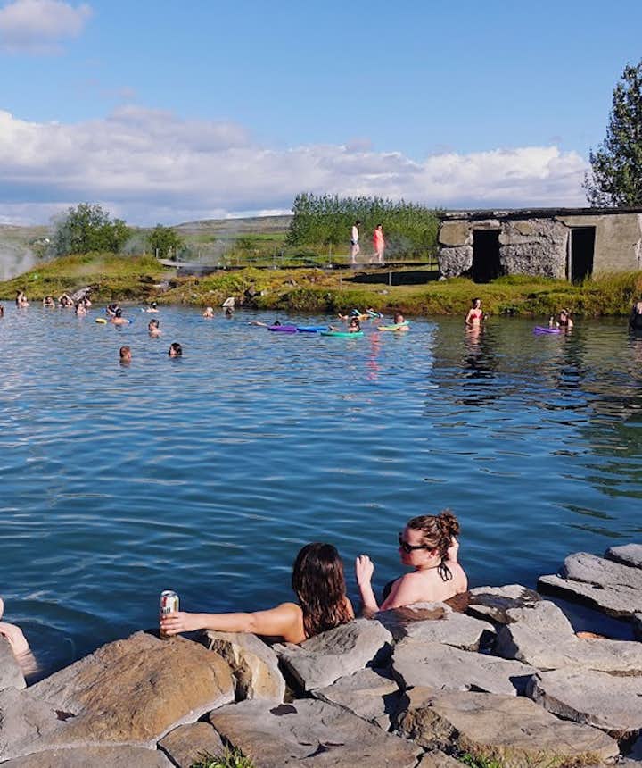 Den hemmelige lagune er en av Islands mest populære varme kilder