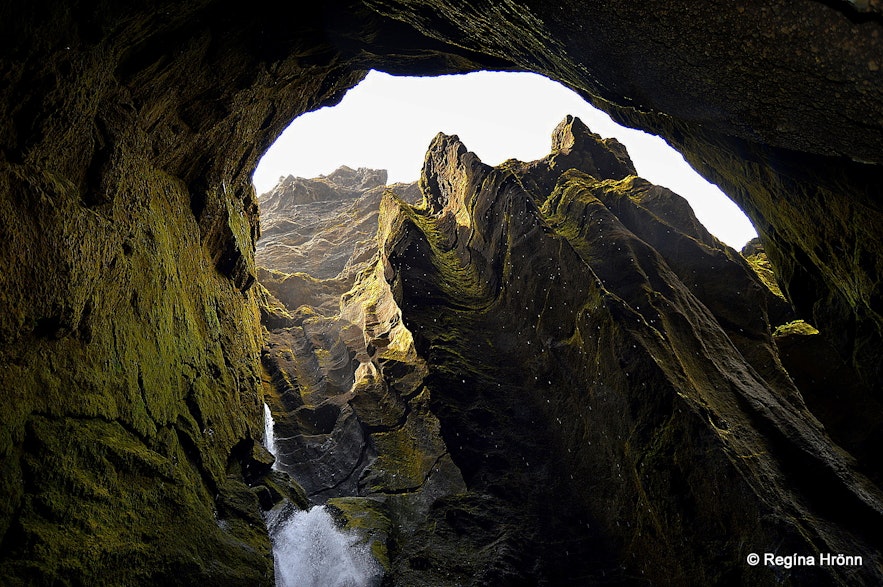 Stakkholtsgja canyon in is South Iceland hidden gem