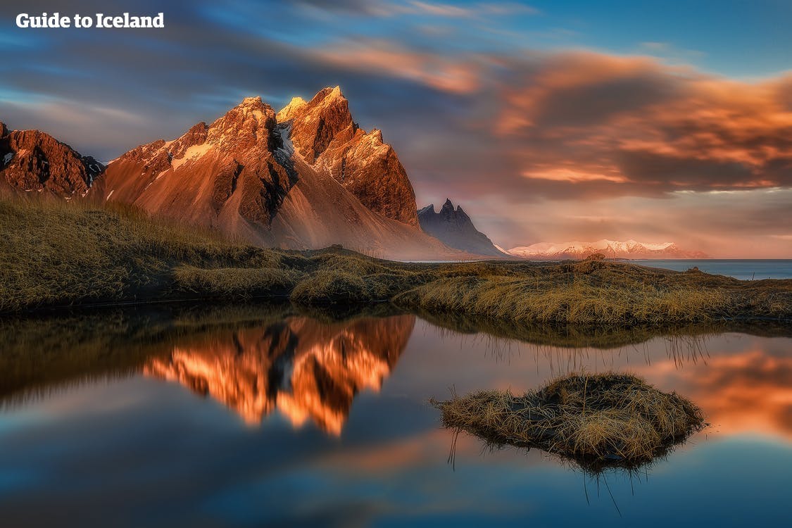 เวสตราฮอร์นเป็นภูเขาที่เป็นที่รู้จักมากที่สุดทางตะวันออกของไอซ์แลนด์