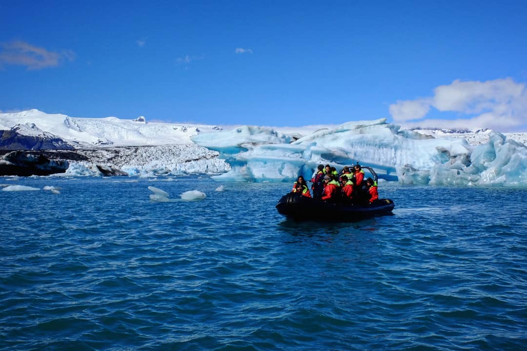 jokulsarlon glacier lagoon zodiac boat tour