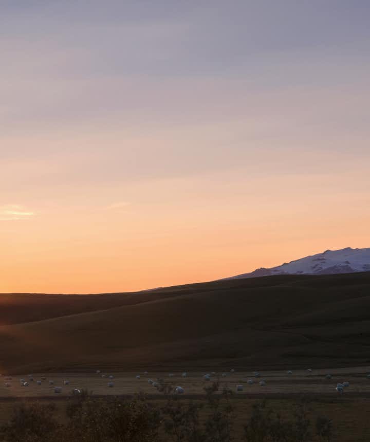 Sunset just before 10pm in August, Eyjafjallajökull just visible