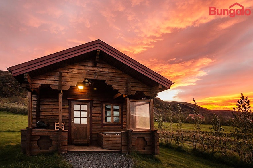冰岛南岸地热温泉小镇度假屋出租预订