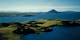米湖地区的Skútustaðagígar伪火山口群让空中视角的米湖看起来更像外星球