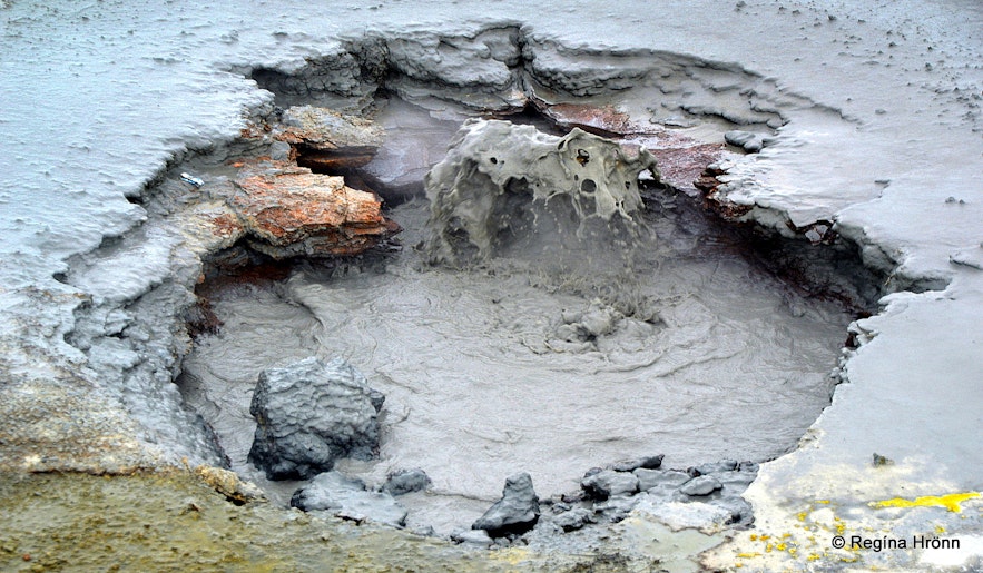 Mud pool at Hveravellir
