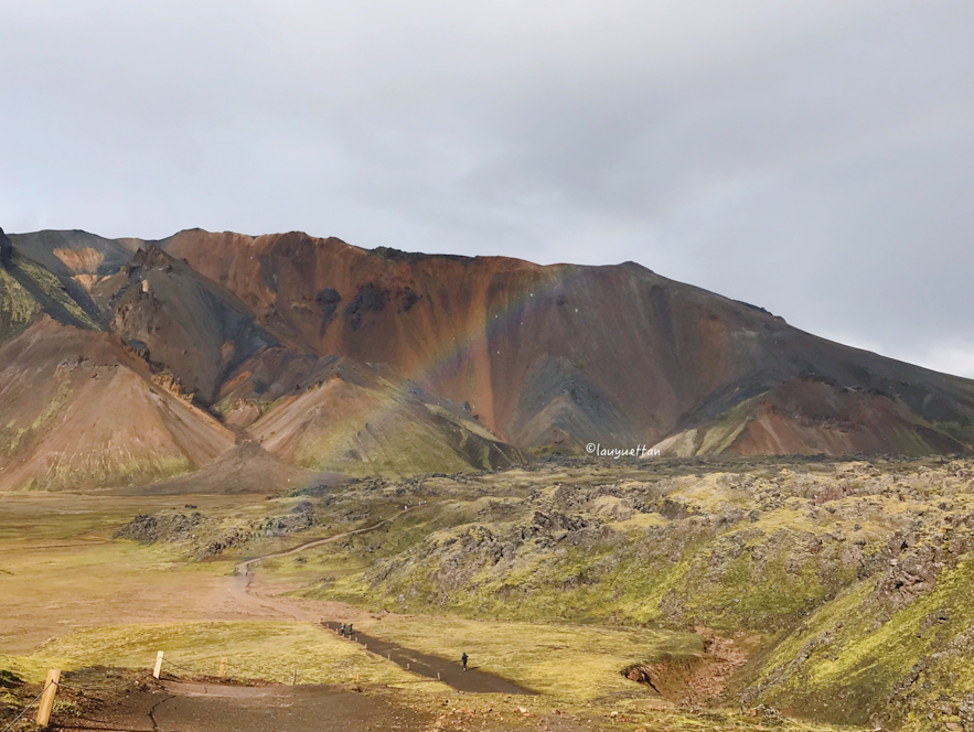 冰島內陸高地的雨後彩虹
