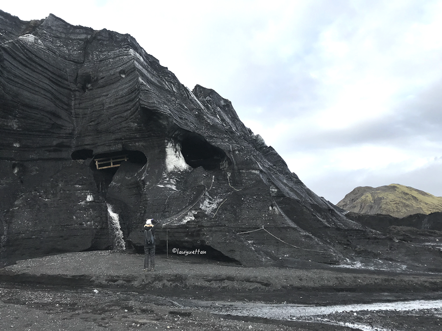 冰島卡特拉火山黑冰洞入口