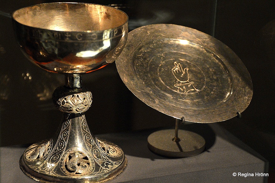 Artefacts from Fitjakirkja church in the National Museum